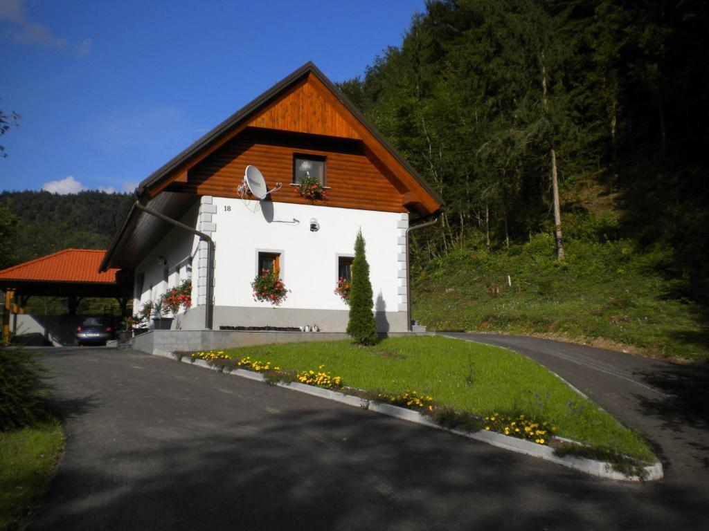 Domacija Vodnik & Apartments Церкле на Горенскем Стая снимка
